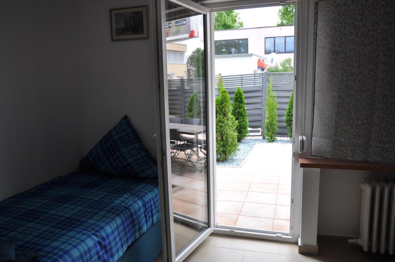 Weisenau Plaza Hostel ไมนซ์ ภายนอก รูปภาพ
